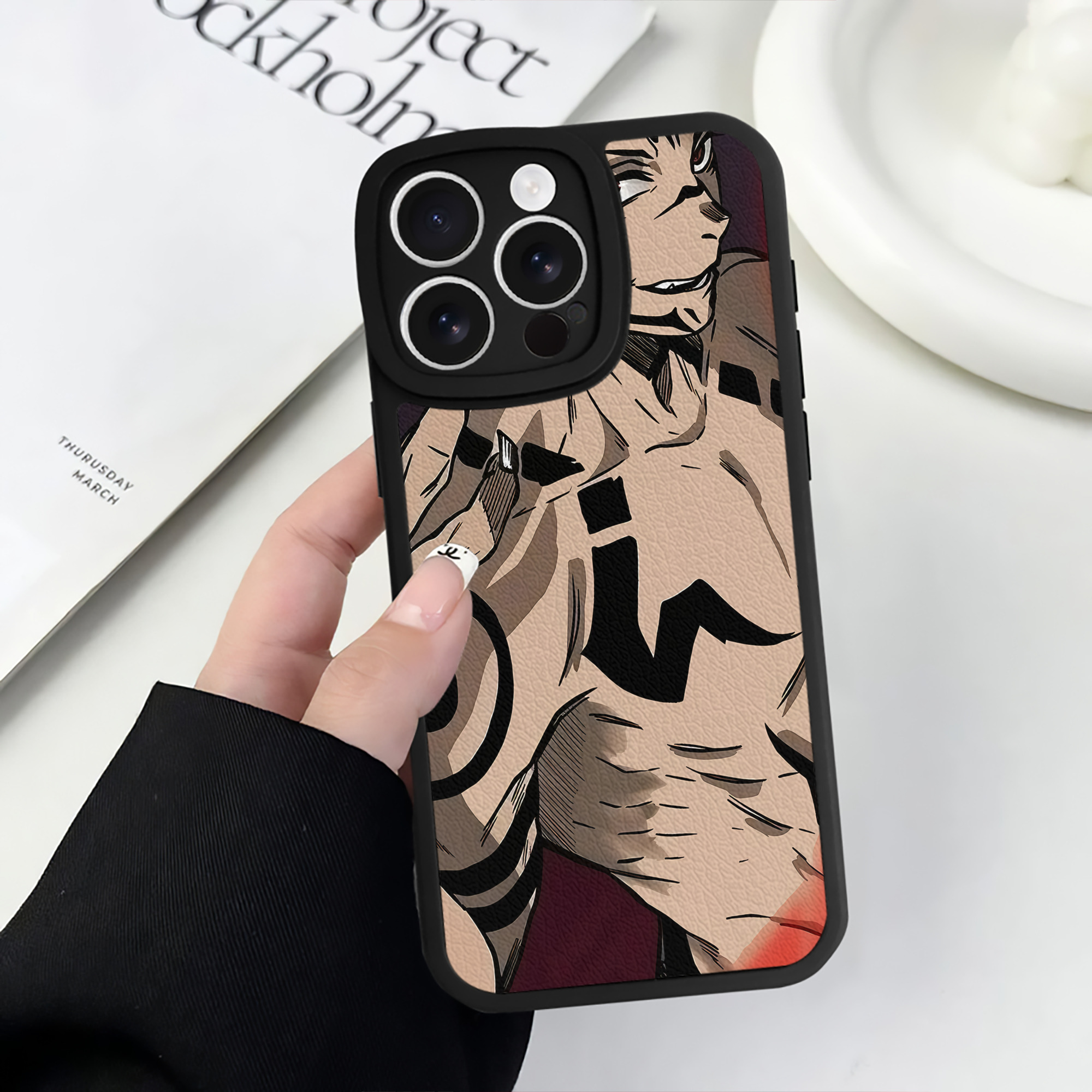 （画像用） 呪術廻戦 Jujutsu Kaisen 【iPhone 16シリーズ対応】シリコンスマホケース（レザー調） 材質：シリコン